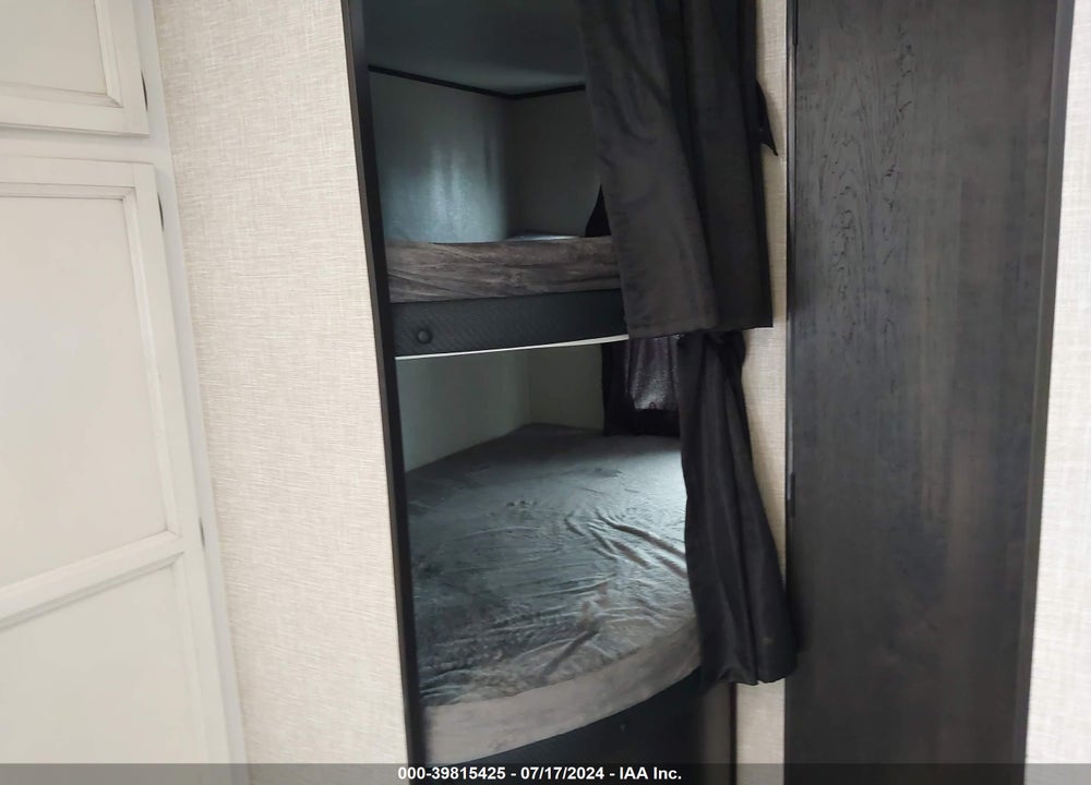 2023 JAYCO JAY FL VIN: 1UJBC0BP3P17W0244