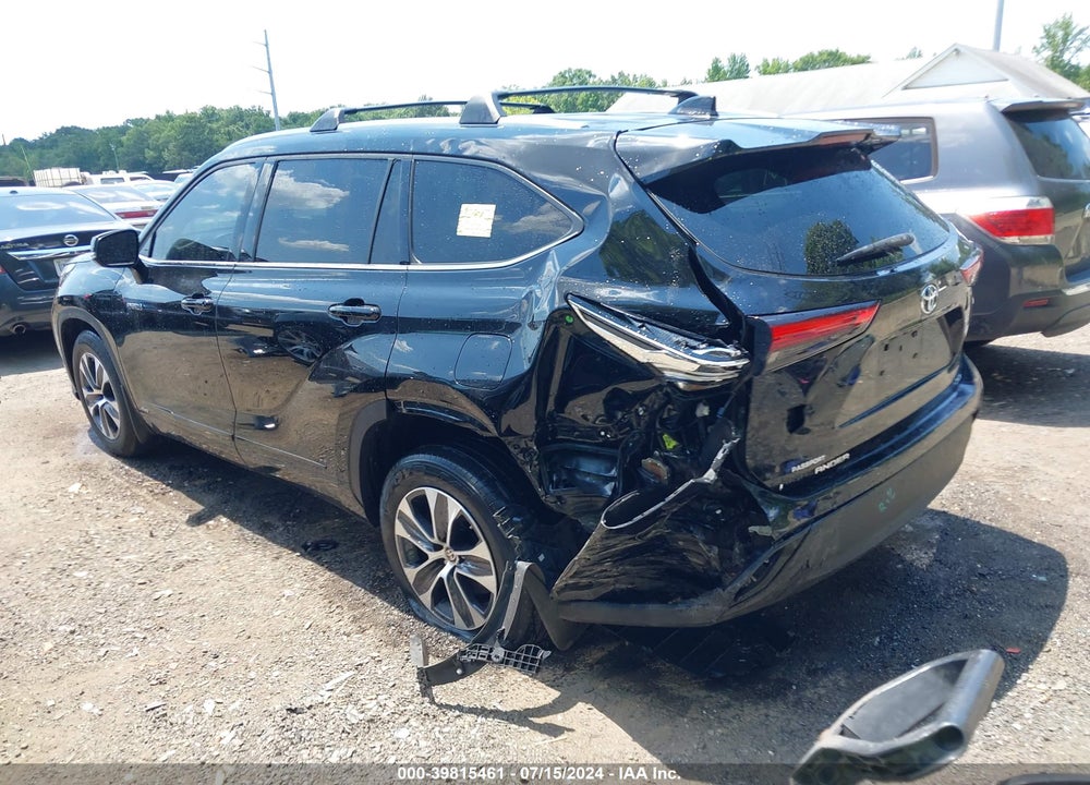 2021 TOYOTA HIGHLANDER HYBRID XLE VIN: 5TDHBRCH2MS518889