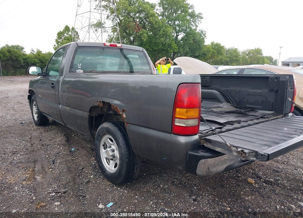 2002 CHEVROLET SILVERADO 1500 COMMERCIAL VIN: 1GCEC14W02Z262813