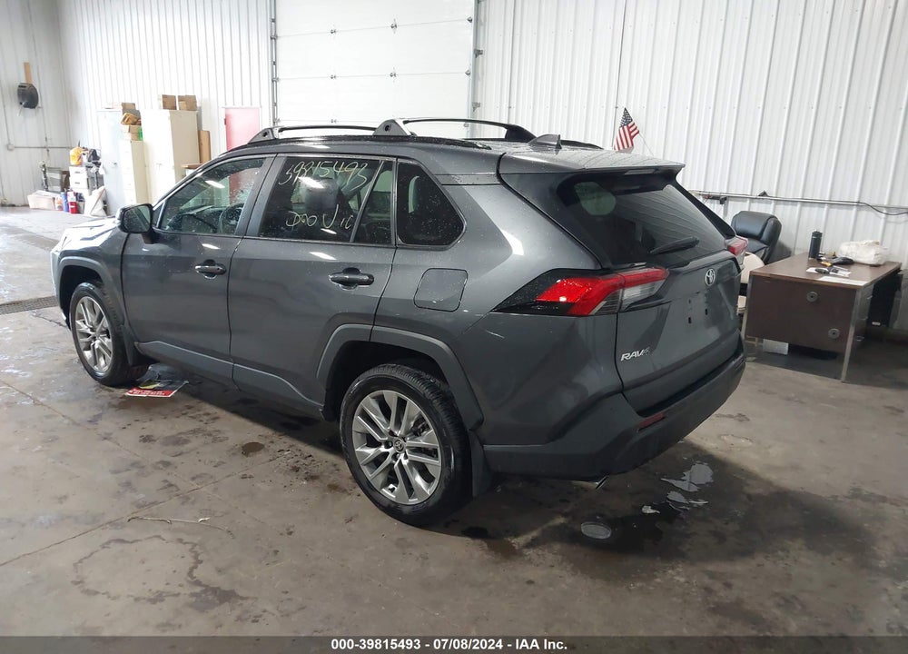 2022 TOYOTA RAV4 XLE PREMIUM VIN: 2T3A1RFVXNW312421