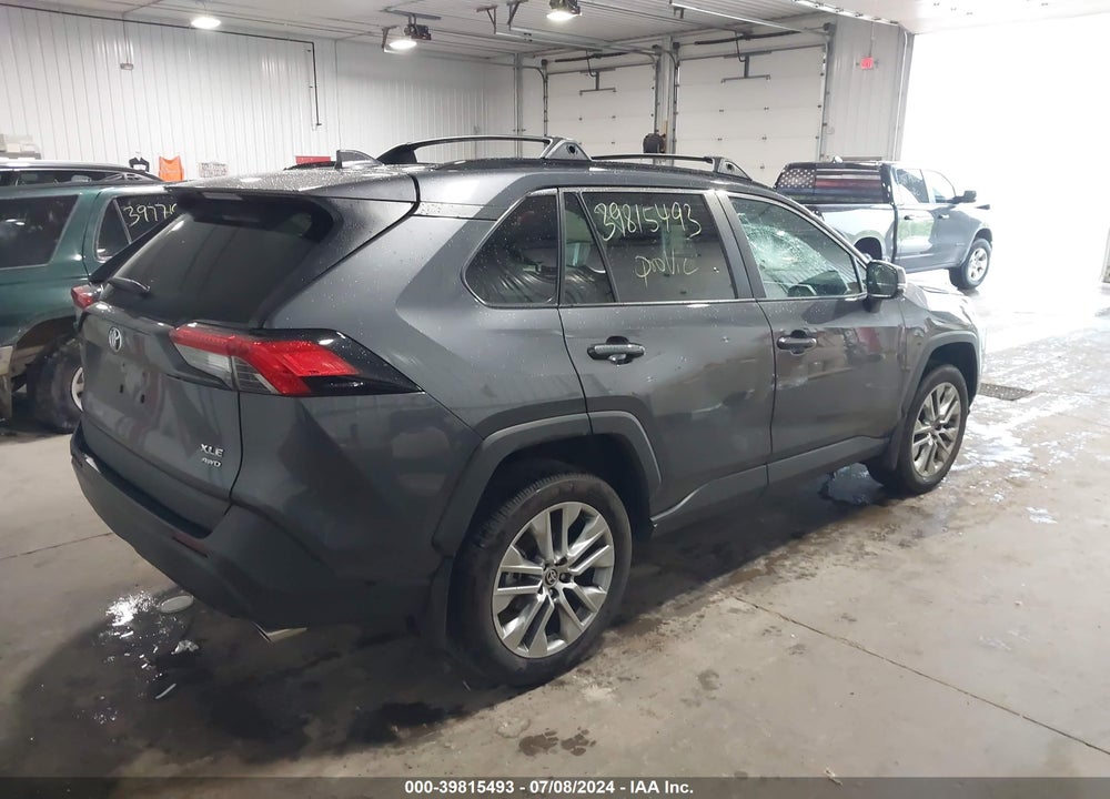 2022 TOYOTA RAV4 XLE PREMIUM VIN: 2T3A1RFVXNW312421