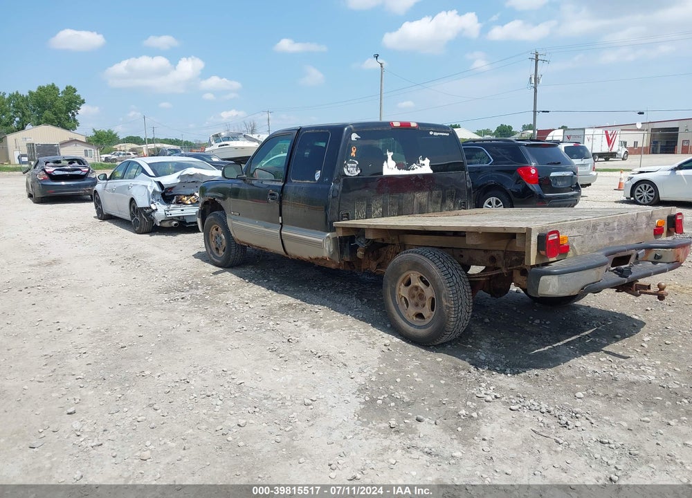 2000 CHEVROLET SILVERADO 1500 LS VIN: 2GCEK19T5Y1224867