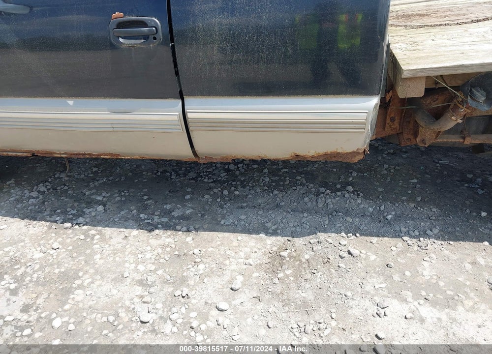 2000 CHEVROLET SILVERADO 1500 LS VIN: 2GCEK19T5Y1224867