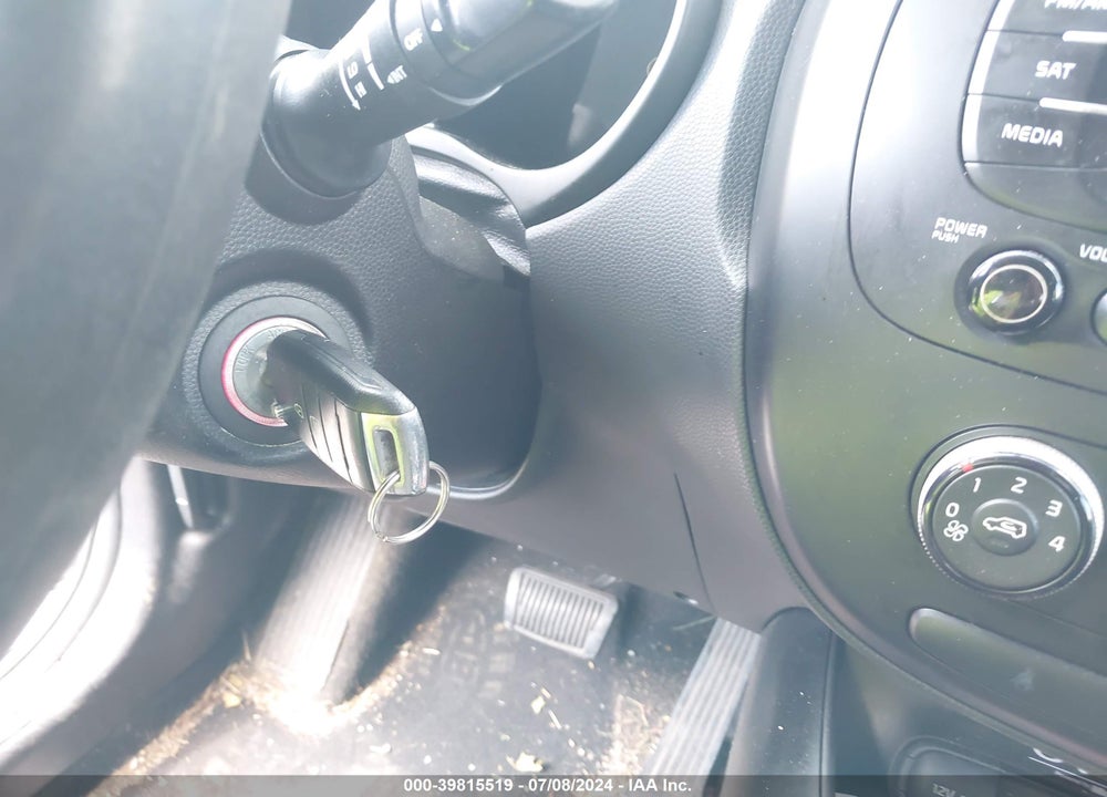 2015 KIA SOUL VIN: KNDJN2A20F7773603