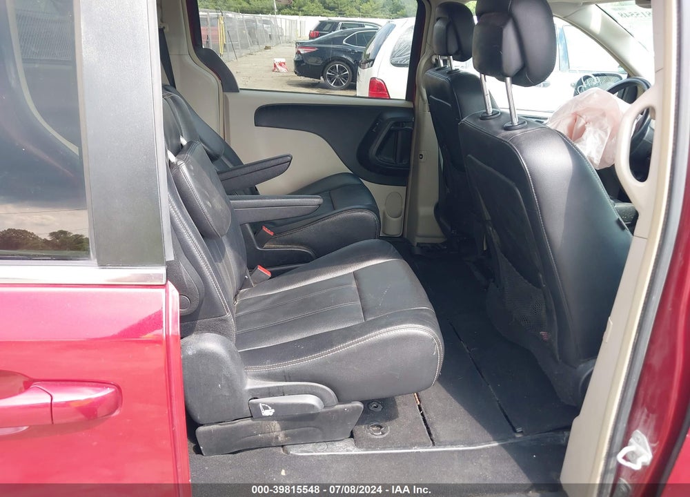 2014 CHRYSLER TOWN & COUNTRY VIN: 2C4RC1BG7ER387321