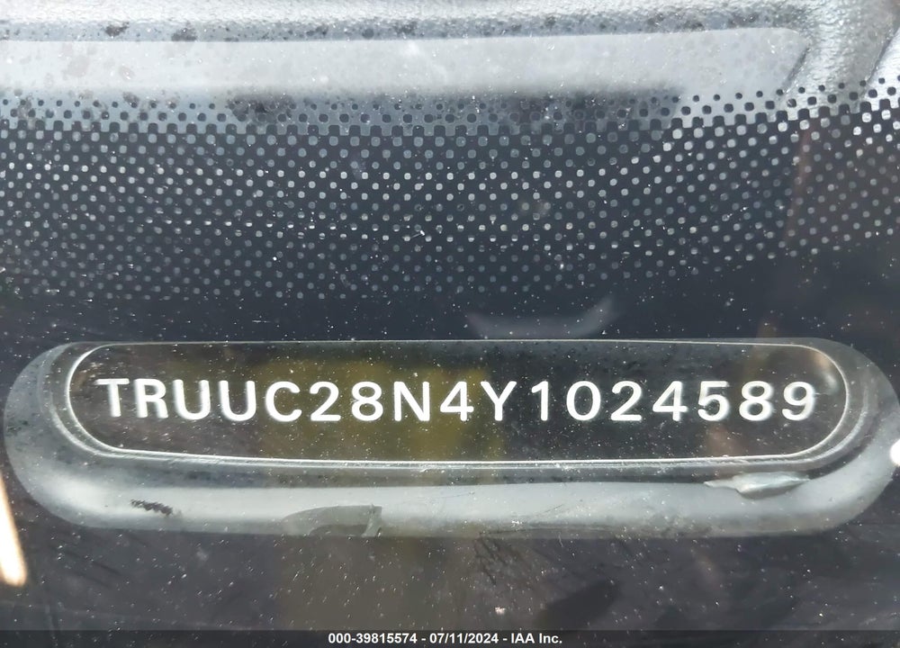 2000 AUDI TT VIN: TRUUC28N4Y1024589