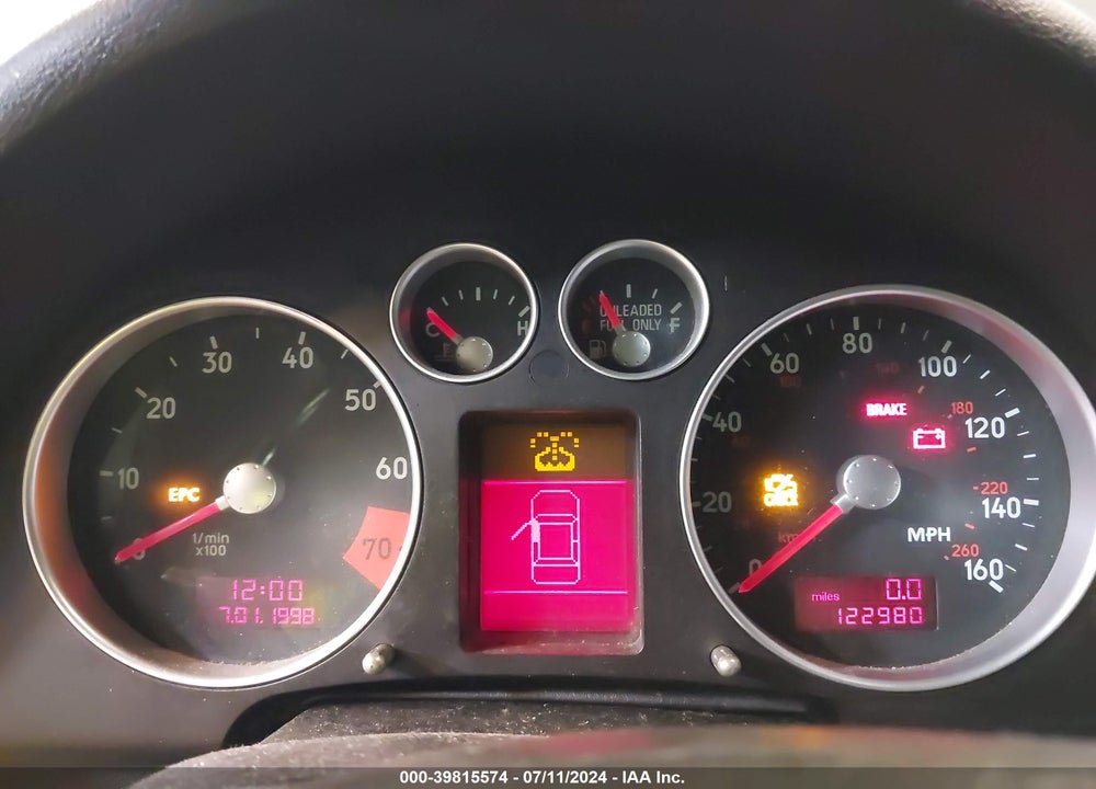 2000 AUDI TT VIN: TRUUC28N4Y1024589
