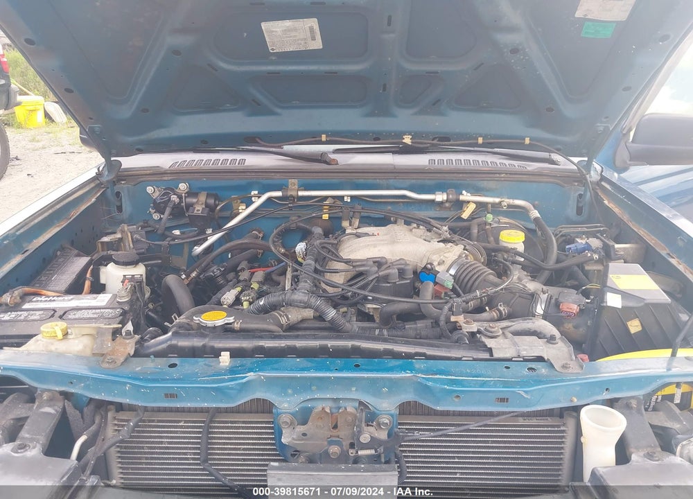 2001 NISSAN FRONTIER XE-V6 VIN: 1N6ED27T01C312080
