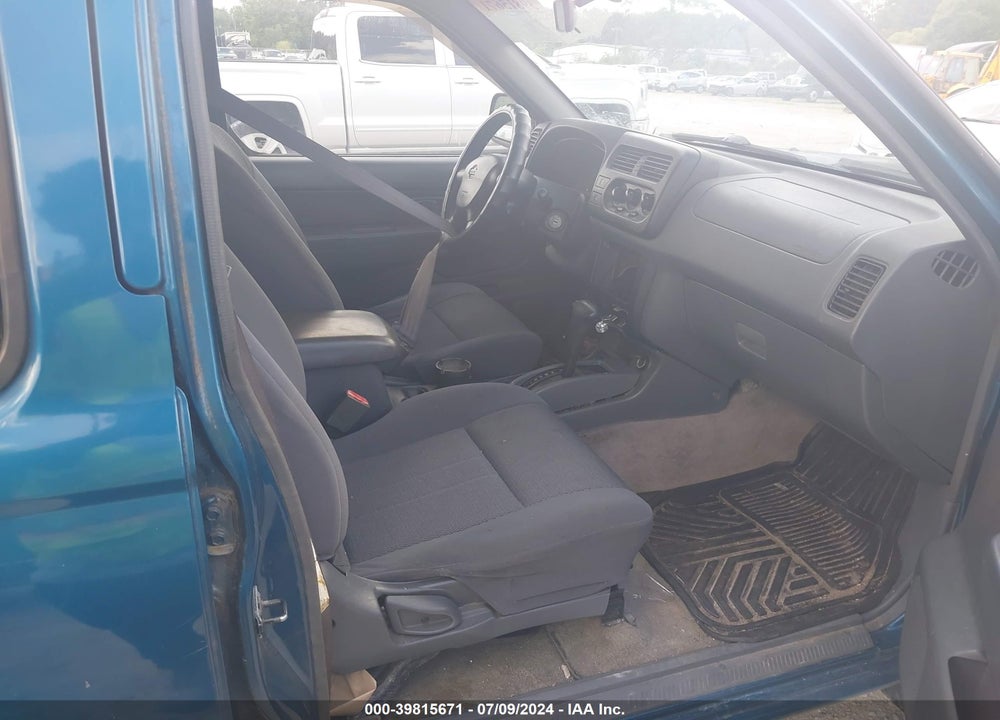 2001 NISSAN FRONTIER XE-V6 VIN: 1N6ED27T01C312080