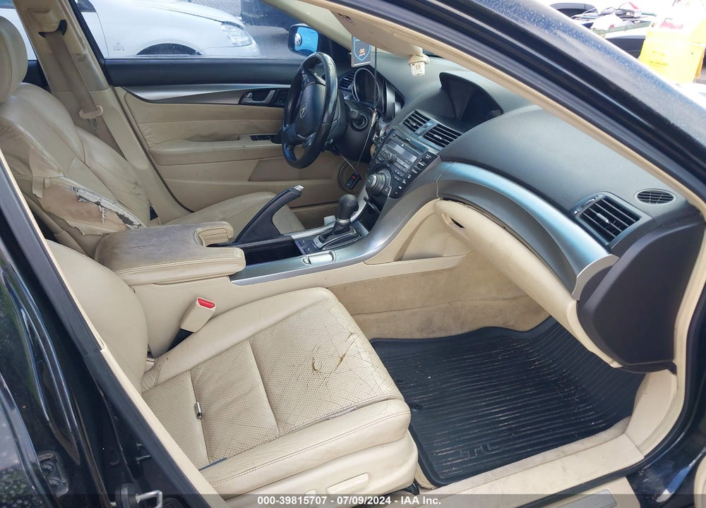 2010 ACURA TL 3.5 VIN: 19UUA8F56AA023831