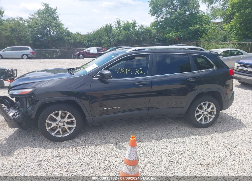 2015 JEEP CHEROKEE LATITUDE VIN: 1C4PJLCB0FW642623