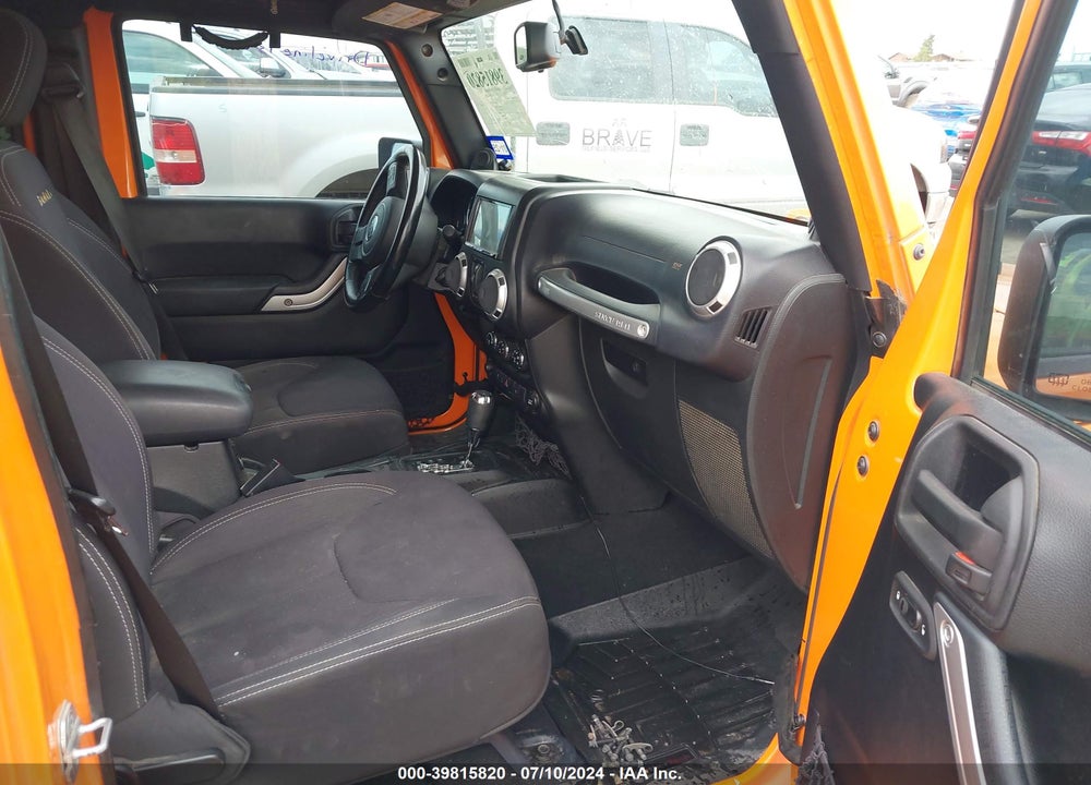 2013 JEEP WRANGLER UNLIMITED SAHARA VIN: 1C4BJWEG0DL502624
