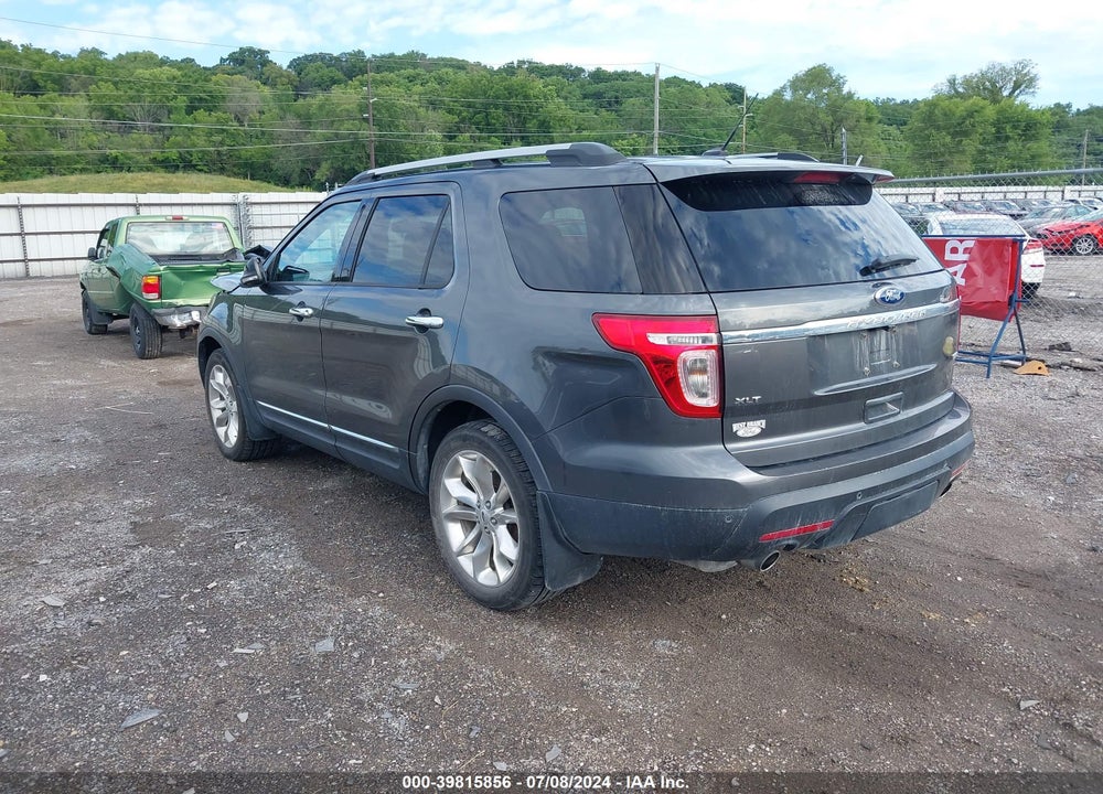 2015 FORD EXPLORER XLT VIN: 1FM5K8D84FGB72073