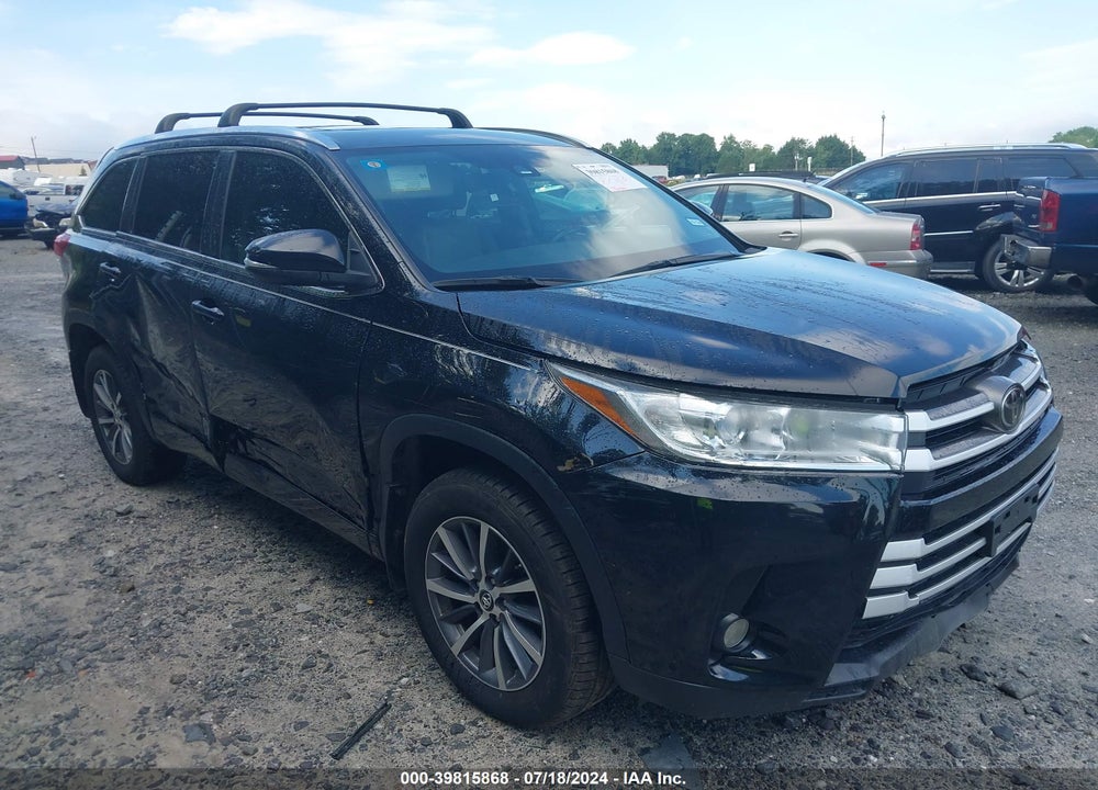 2017 TOYOTA HIGHLANDER XLE VIN: 5TDJZRFH7HS473477