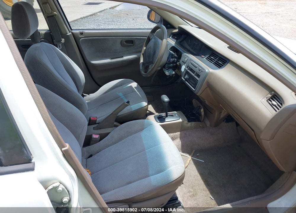 1992 HONDA CIVIC DX VIN: 1HGEG864XNL066542