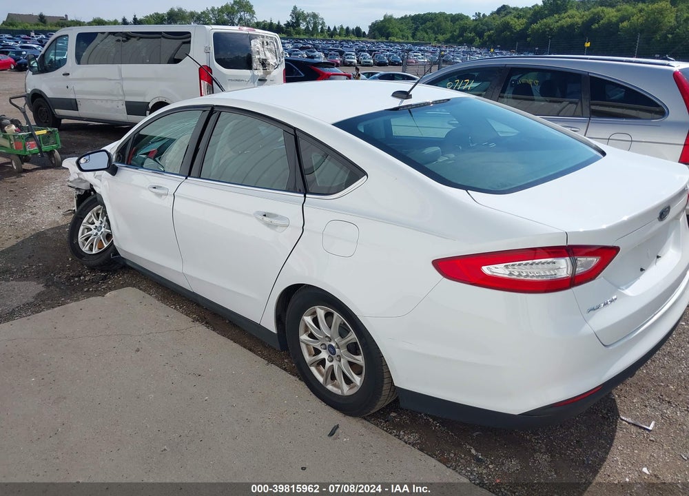 2015 FORD FUSION S VIN: 3FA6P0G71FR223428