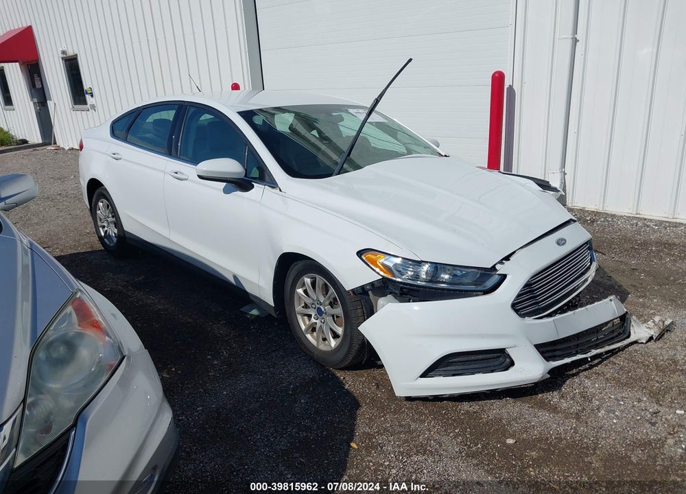 2015 FORD FUSION S VIN: 3FA6P0G71FR223428