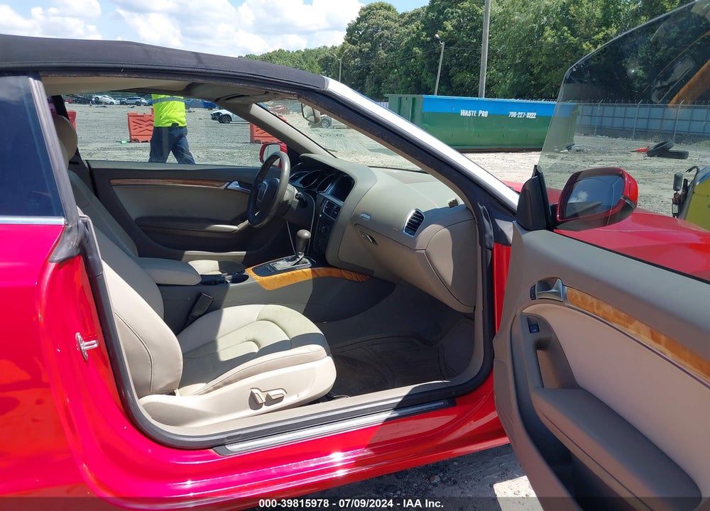 2010 AUDI A5 2.0T PREMIUM VIN: WAUAFAFH7AN017627