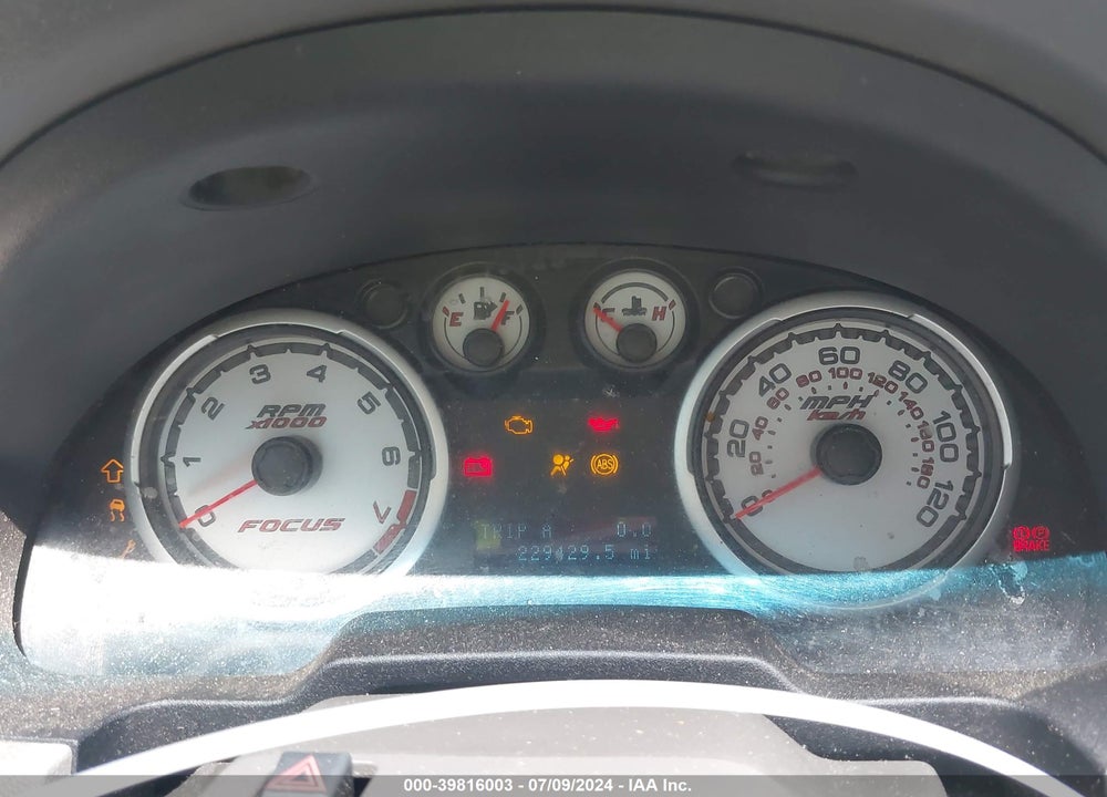 2010 FORD FOCUS S VIN: 1FAHP3EN9AW140458