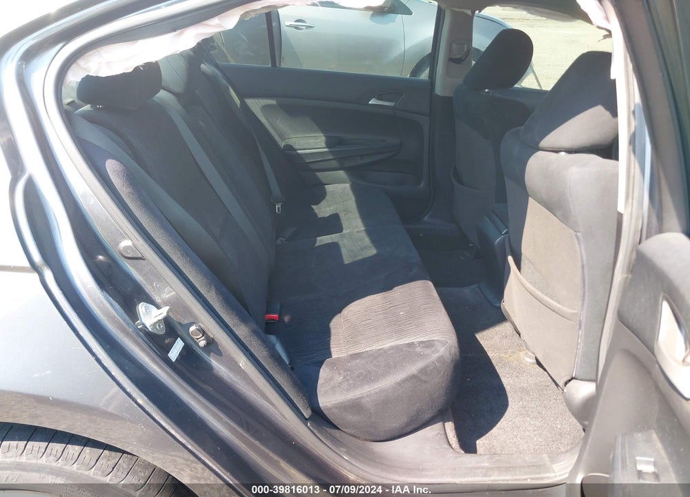 2011 HONDA ACCORD 2.4 LX VIN: 1HGCP2F33BA130858