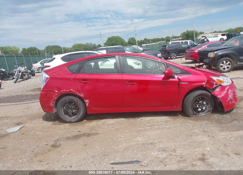 2013 TOYOTA PRIUS TWO VIN: JTDKN3DU5D1690823