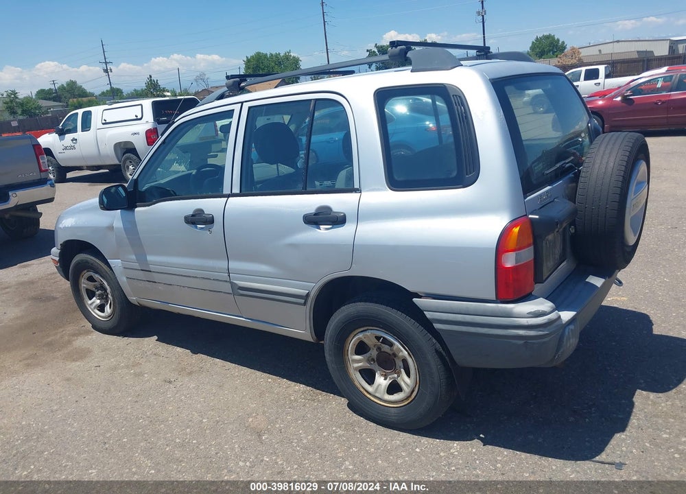 2000 CHEVROLET TRACKER HARD TOP VIN: 2CNBJ13C3Y6930071
