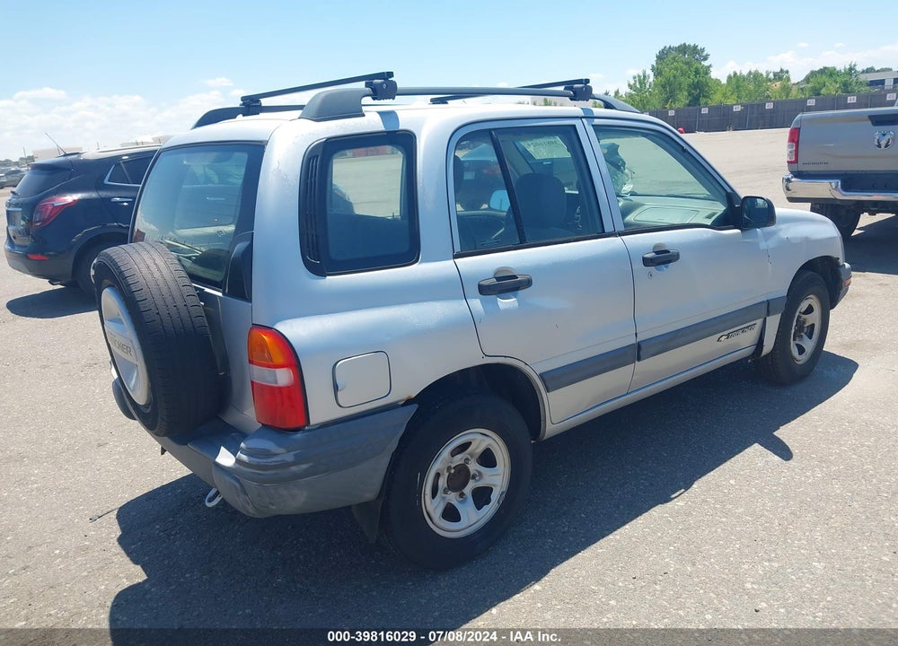 2000 CHEVROLET TRACKER HARD TOP VIN: 2CNBJ13C3Y6930071