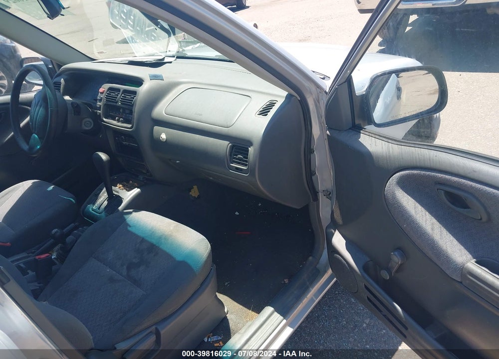 2000 CHEVROLET TRACKER HARD TOP VIN: 2CNBJ13C3Y6930071