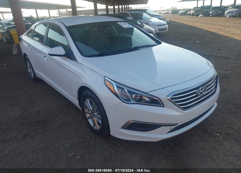 2016 HYUNDAI SONATA SE VIN: 5NPE24AF6GH285469