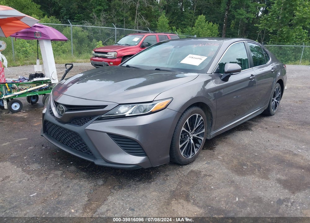 2018 TOYOTA CAMRY SE VIN: 4T1B11HK5JU006965
