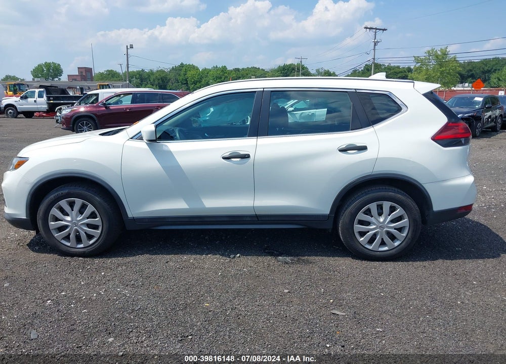 2017 NISSAN ROGUE S VIN: 5N1AT2MV1HC849007