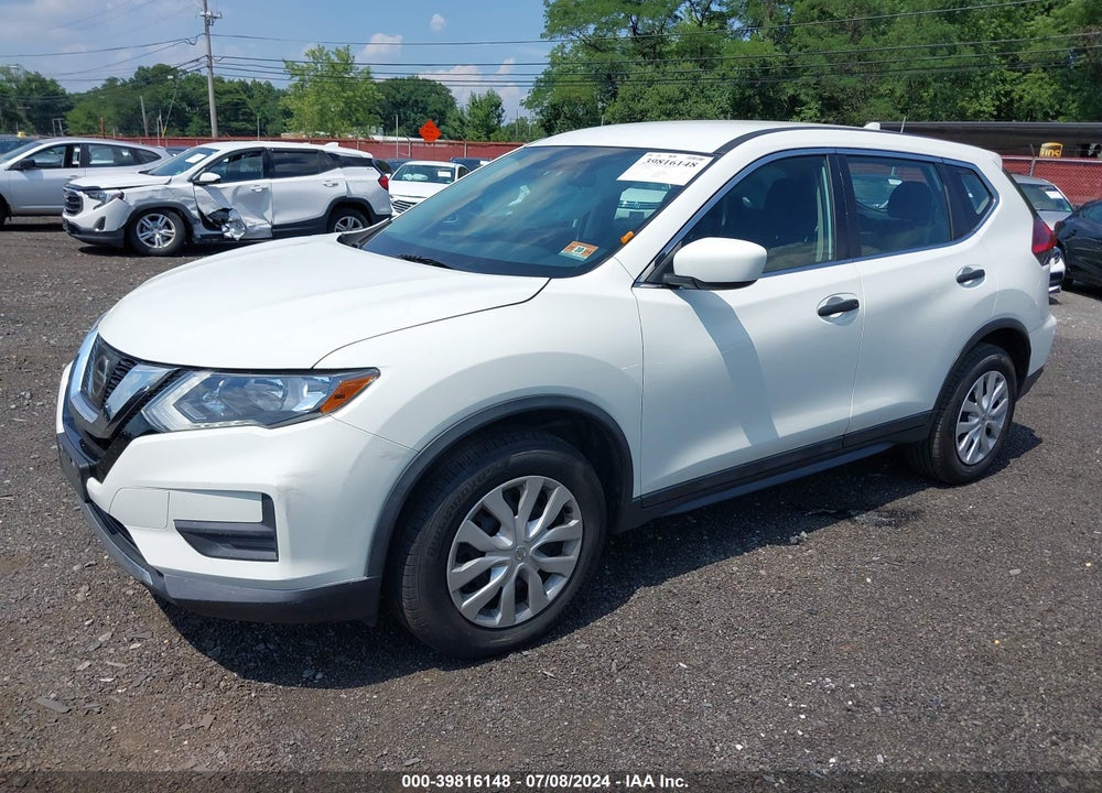 2017 NISSAN ROGUE S VIN: 5N1AT2MV1HC849007