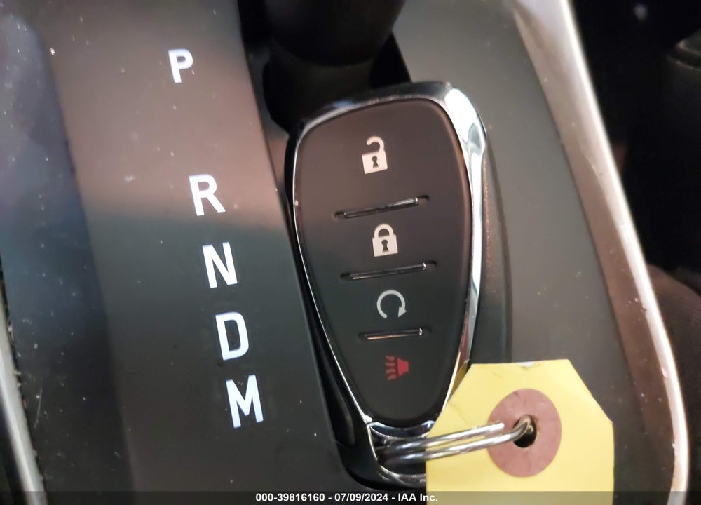 2017 CHEVROLET TRAX LT VIN: 3GNCJPSB2HL208680