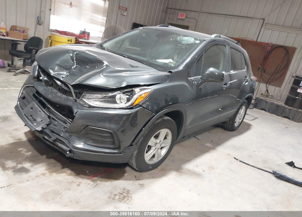 2017 CHEVROLET TRAX LT VIN: 3GNCJPSB2HL208680