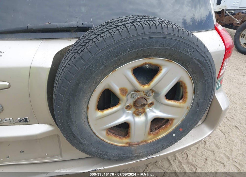 2006 TOYOTA RAV4 VIN: JTMBD33V866009069
