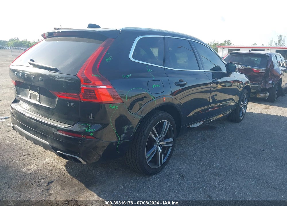 2019 VOLVO XC60 T5 MOMENTUM VIN: LYV102DK1KB246833