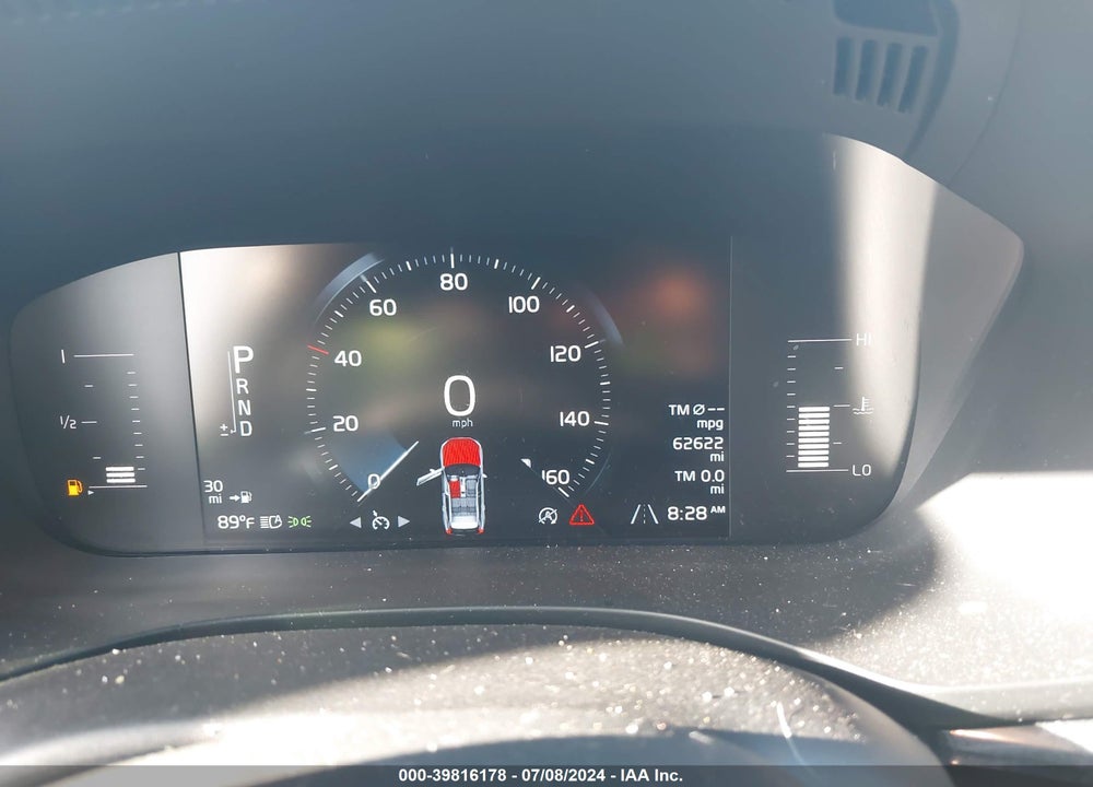 2019 VOLVO XC60 T5 MOMENTUM VIN: LYV102DK1KB246833