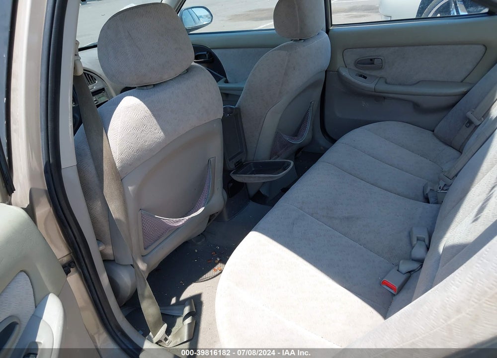 2006 HYUNDAI ELANTRA GLS/LIMITED VIN: KMHDN46D76U370377