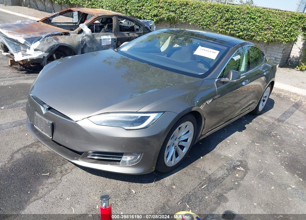 2016 TESLA MODEL S 60D/70D/75D/85D/90D VIN: 5YJSA1E25GF147402