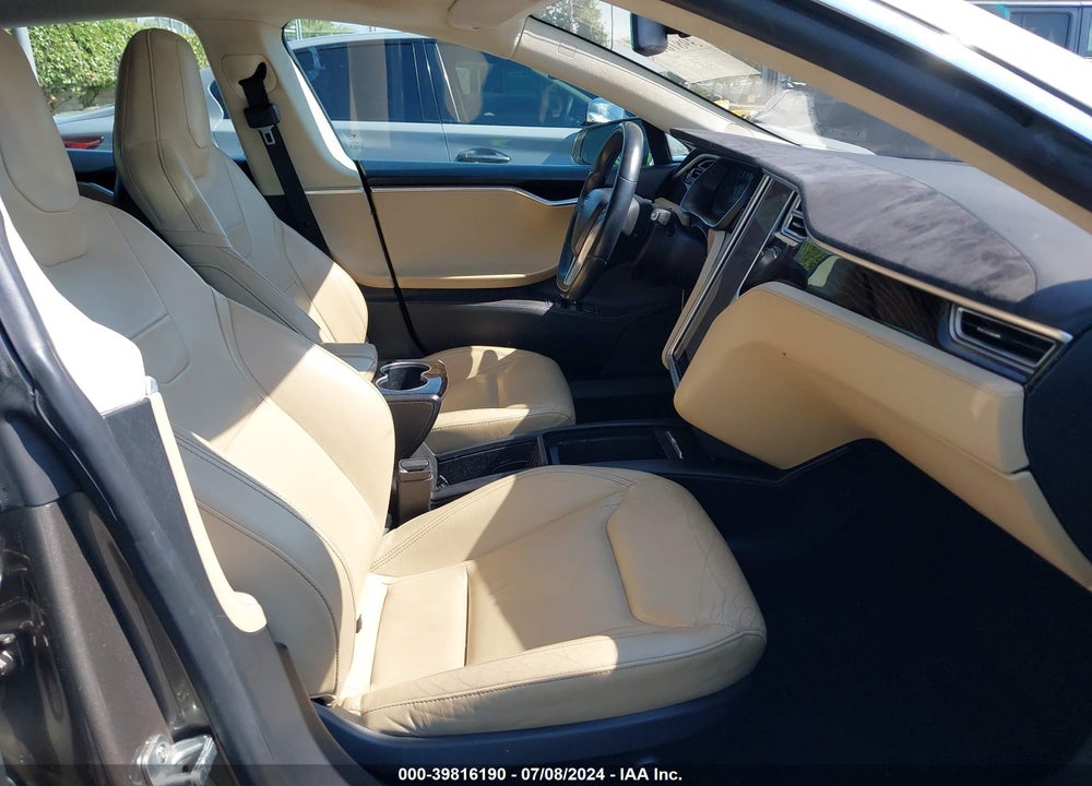 2016 TESLA MODEL S 60D/70D/75D/85D/90D VIN: 5YJSA1E25GF147402