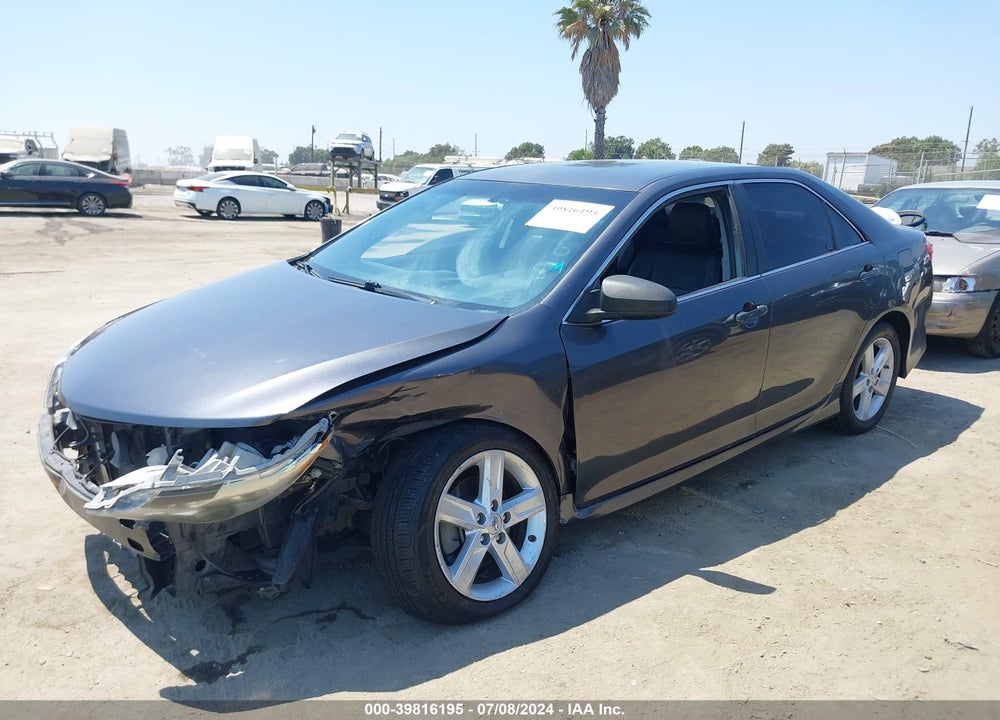2013 TOYOTA CAMRY SE VIN: 4T1BF1FK9DU670260