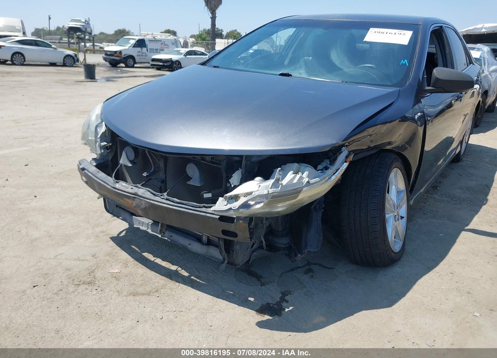 2013 TOYOTA CAMRY SE VIN: 4T1BF1FK9DU670260