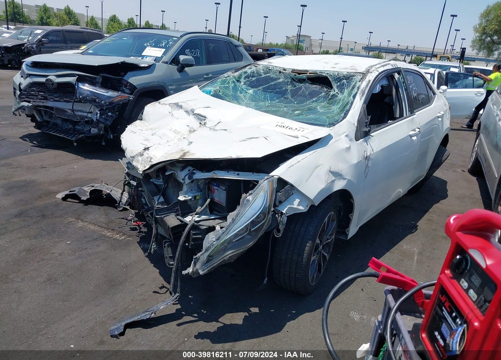 2018 TOYOTA COROLLA SE VIN: 5YFBURHE1JP757806