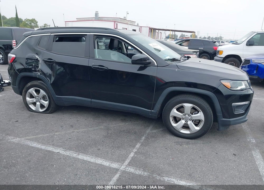 2018 JEEP COMPASS LATITUDE FWD VIN: 3C4NJCBB3JT266457