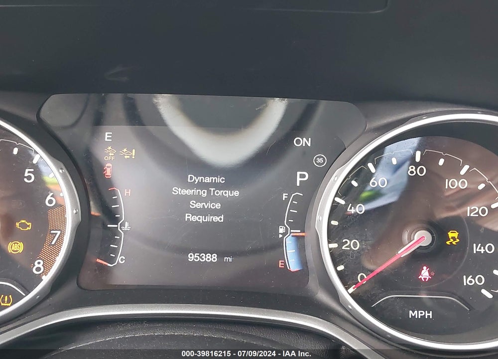 2018 JEEP COMPASS LATITUDE FWD VIN: 3C4NJCBB3JT266457