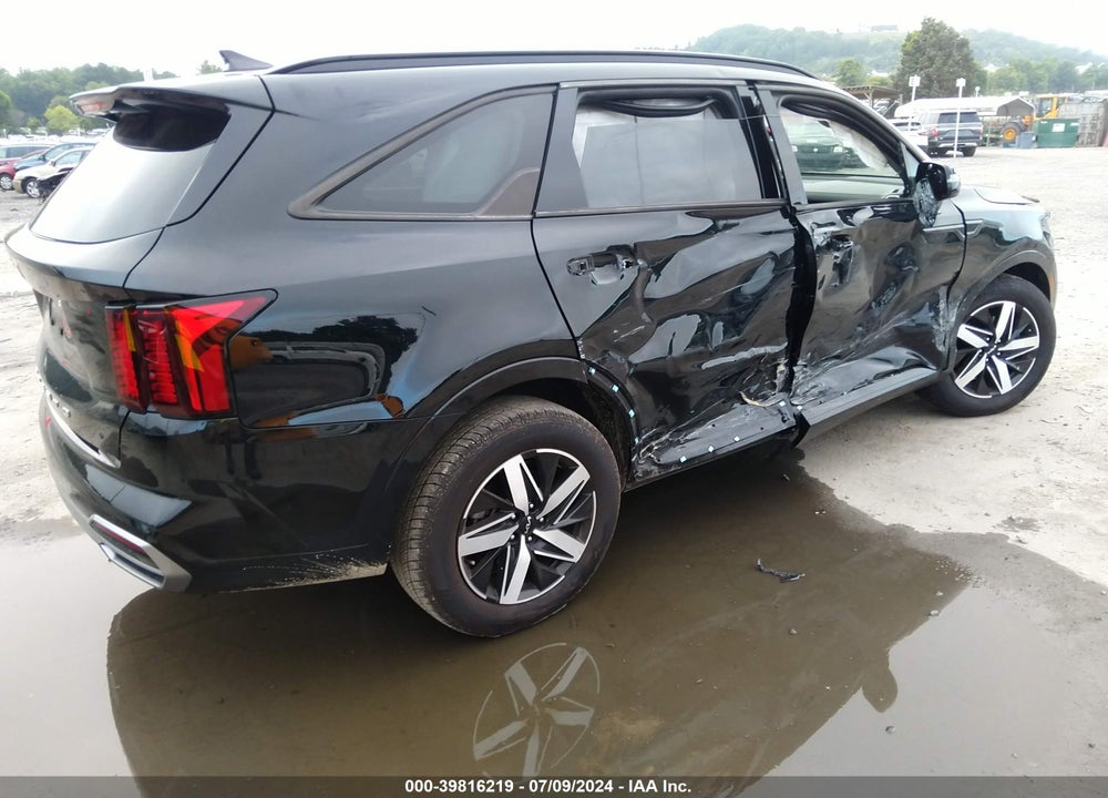 2022 KIA SORENTO EX VIN: 5XYRH4LFXNG116895