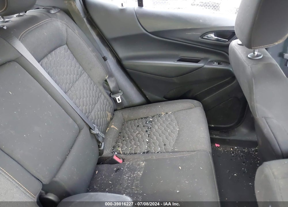 2019 CHEVROLET EQUINOX LT VIN: 2GNAXTEVXK6296197