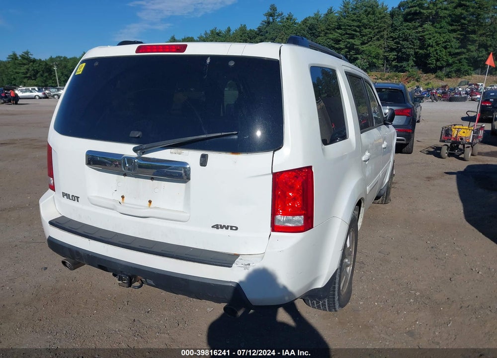 2011 HONDA PILOT EX-L VIN: 5FNYF4H5XBB031706