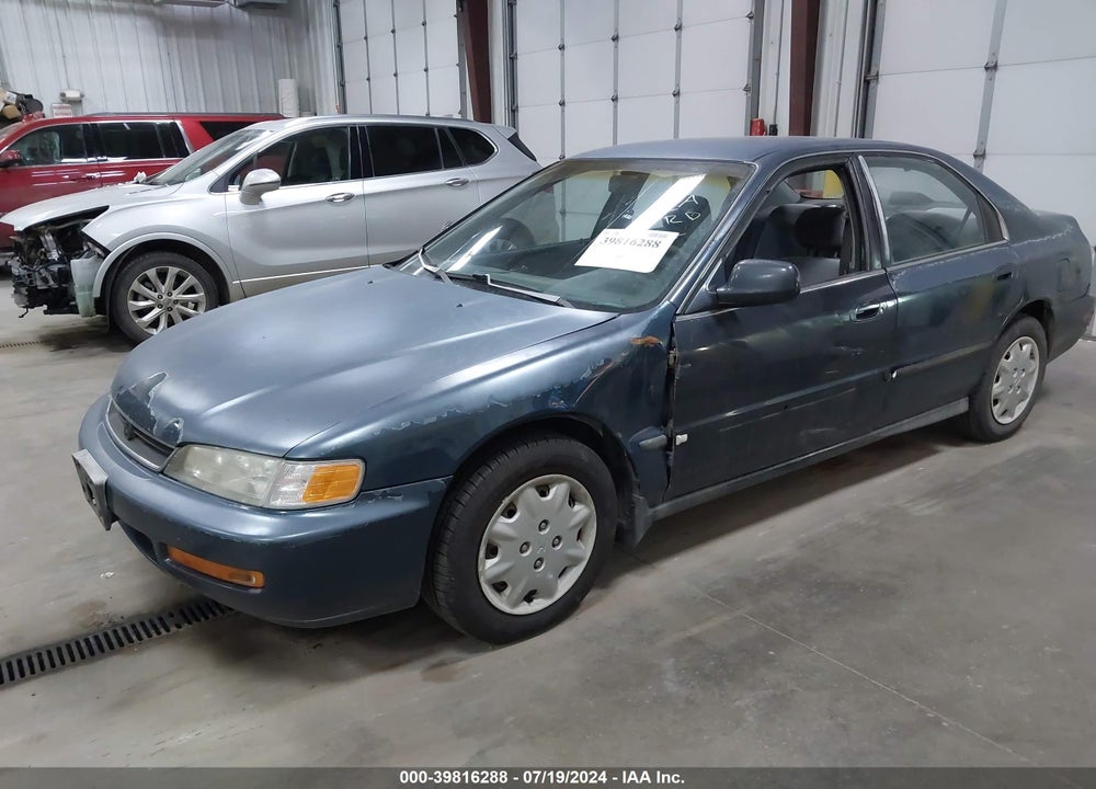1997 HONDA ACCORD LX VIN: 1HGCD5538VA034255
