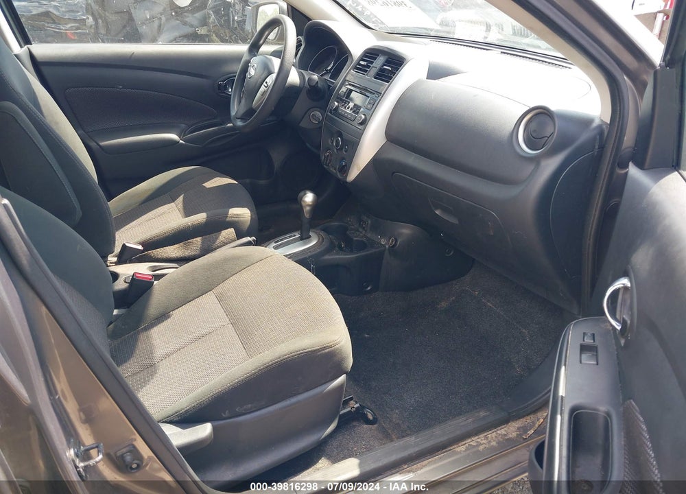 2017 NISSAN VERSA 1.6 SV VIN: 3N1CN7AP0HK443789
